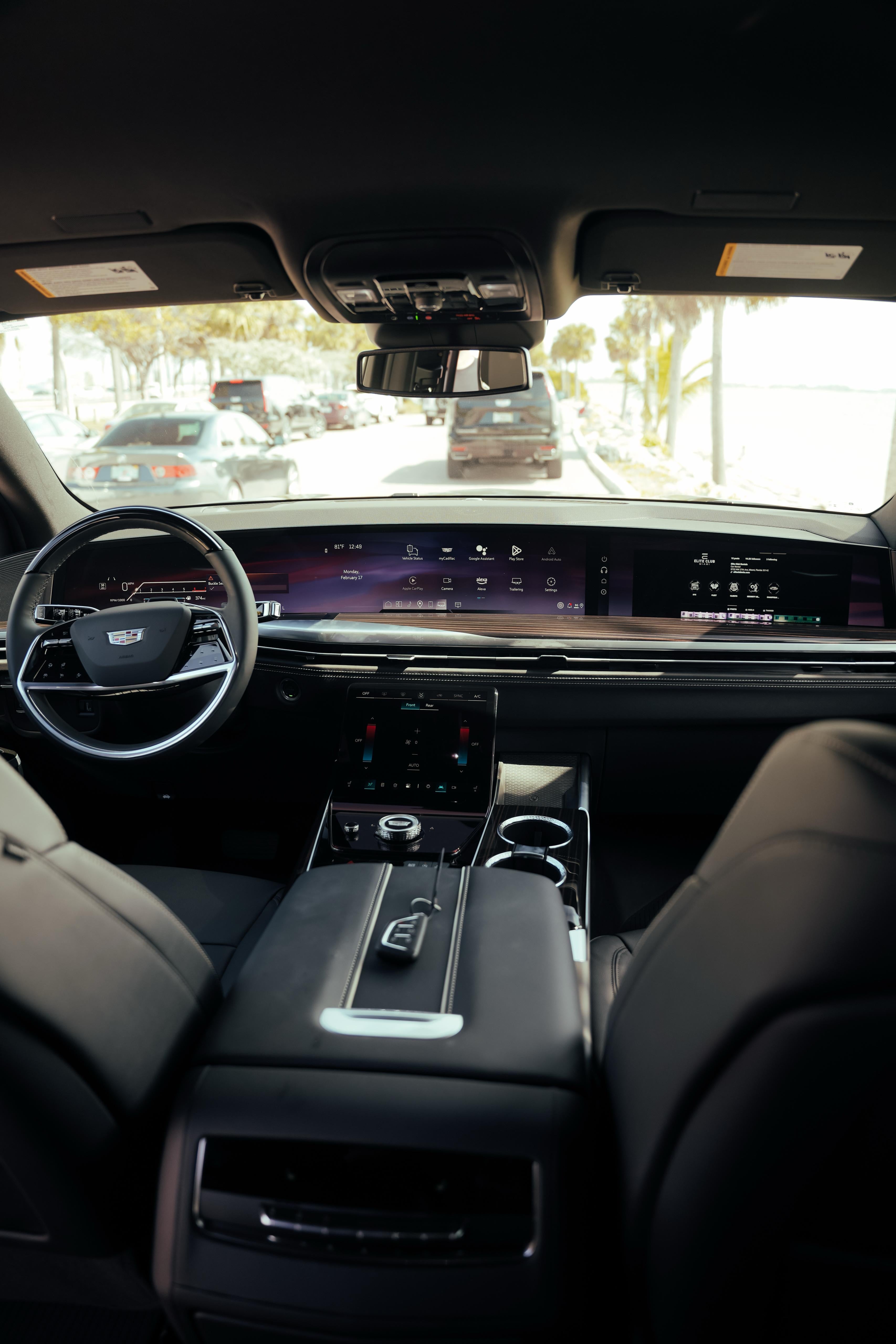 2025 CADILAC ESCALADE BLACK ESV