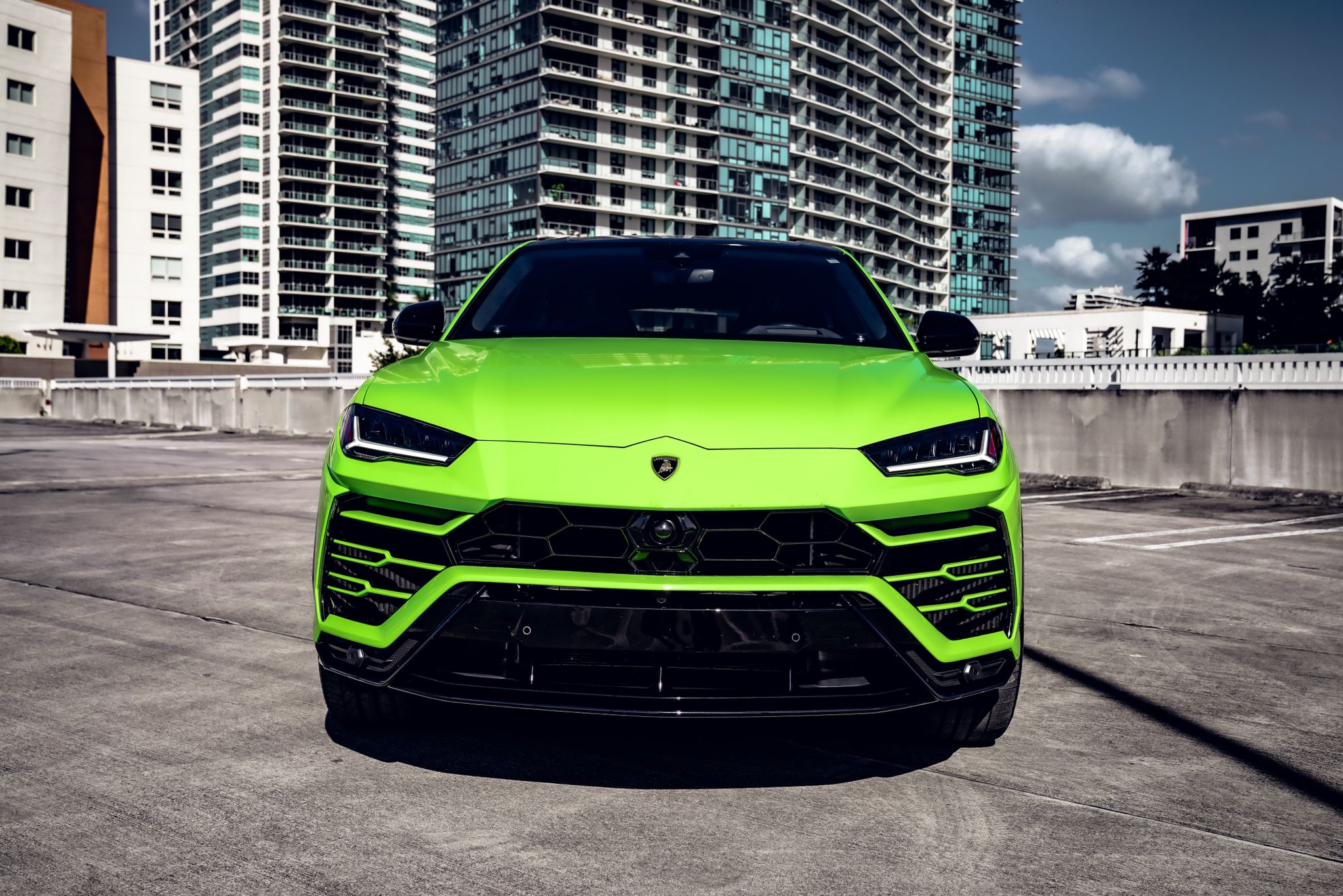 LAMBORGHINI URUS GREEN 2022