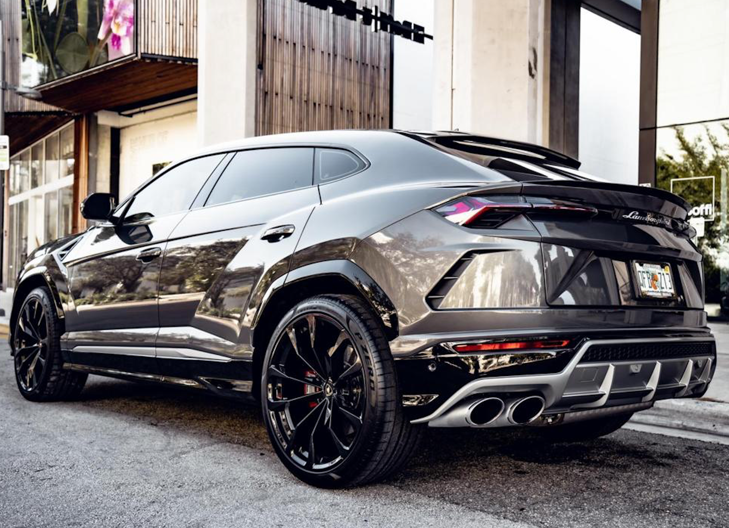 LAMBORGHINI URUS GRAY (STARLIGHT) 2022