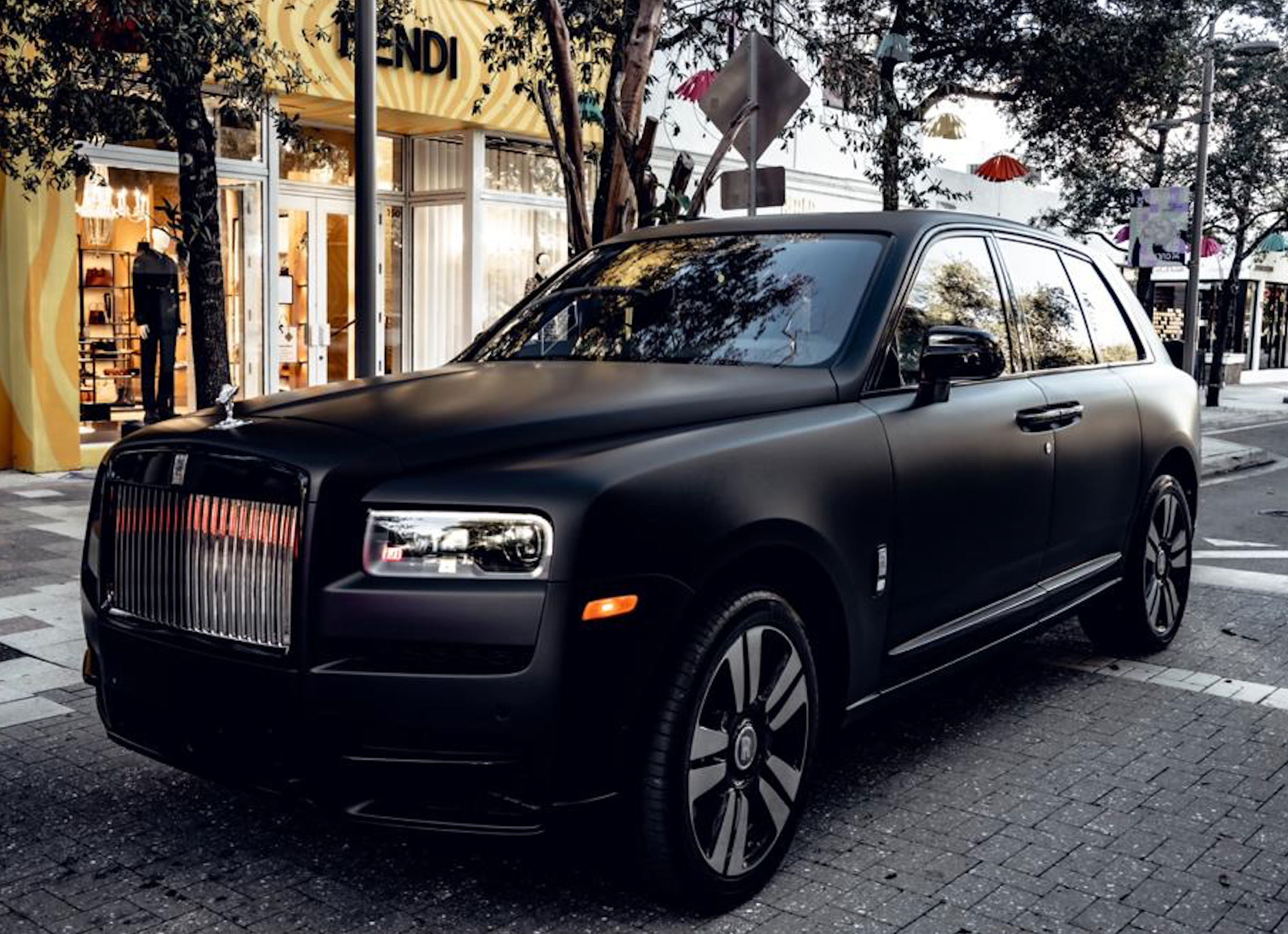 2021 ROLLS ROYCE CULLINAN - MATT BLACK