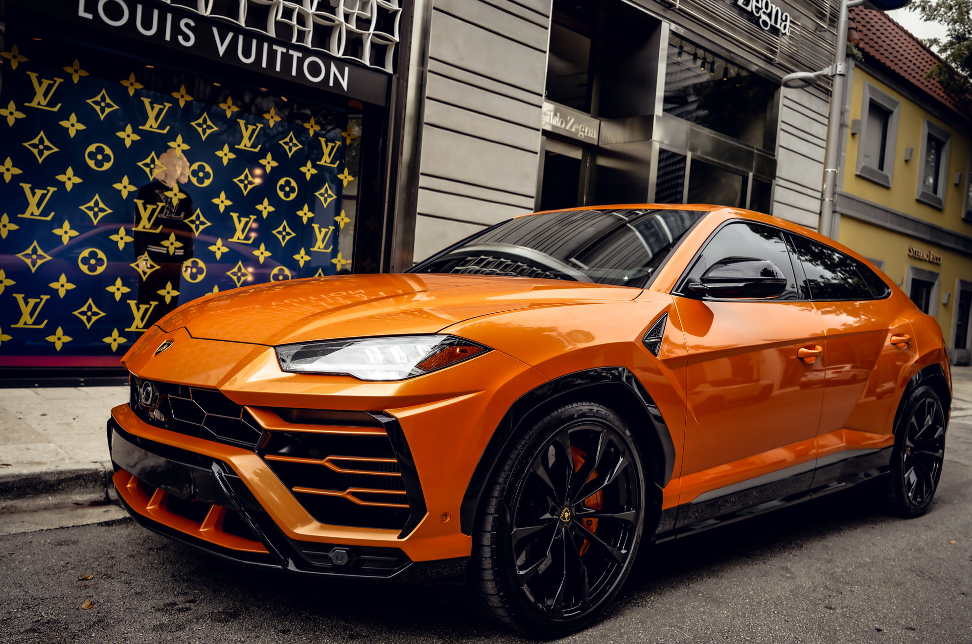 2022 LAMBORGHINI URUS STARLIGHT - ORANGE