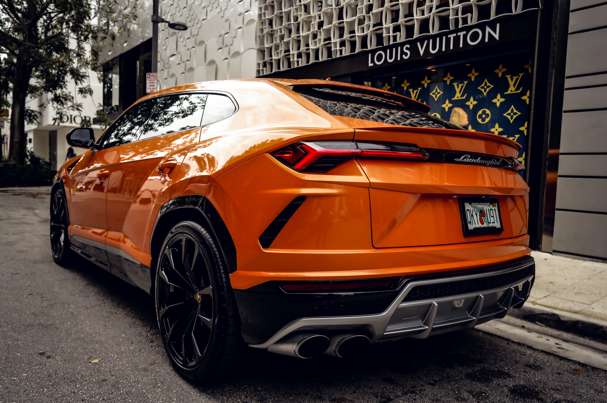 2022 LAMBORGHINI URUS STARLIGHT - ORANGE