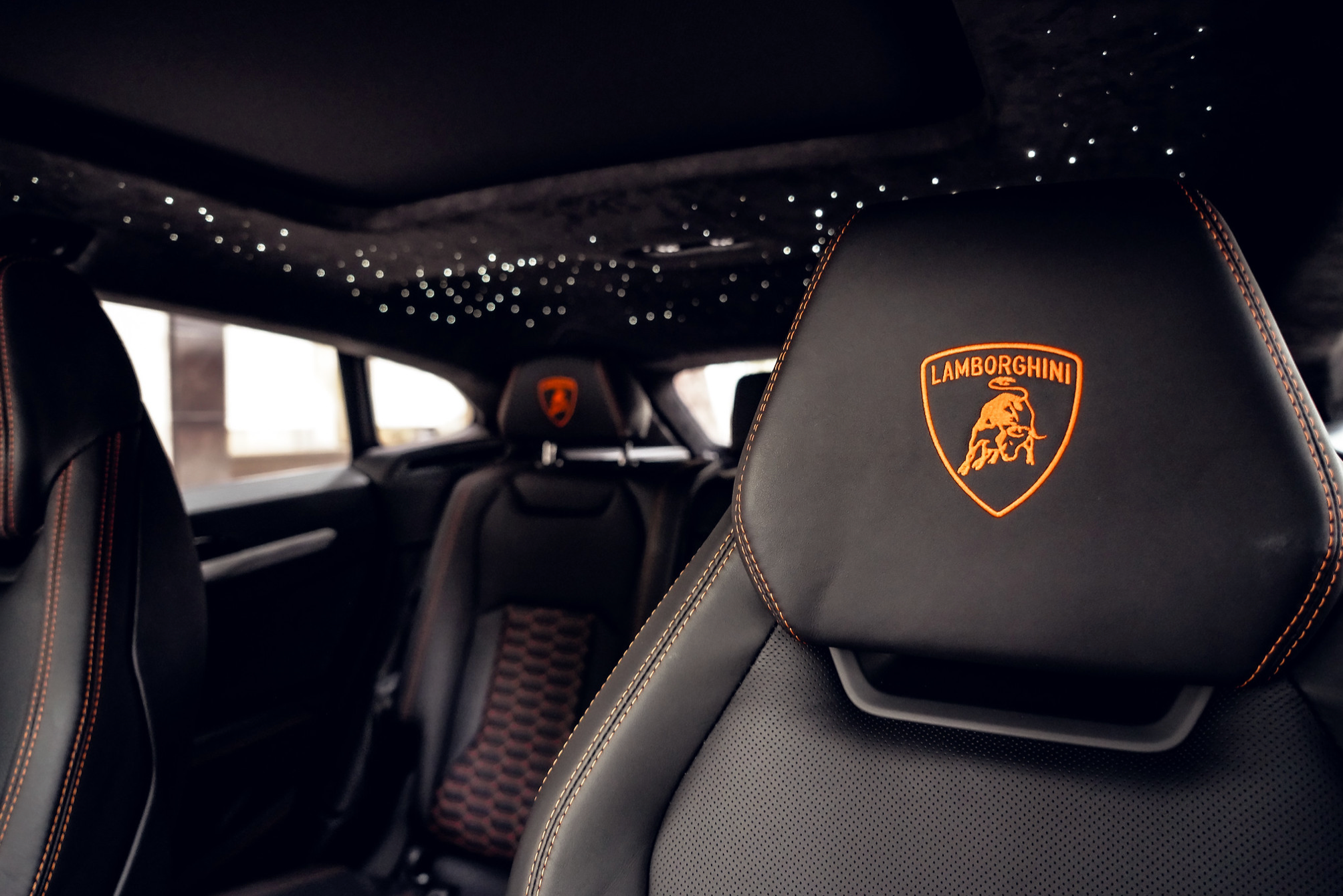 2022 LAMBORGHINI URUS STARLIGHT - ORANGE