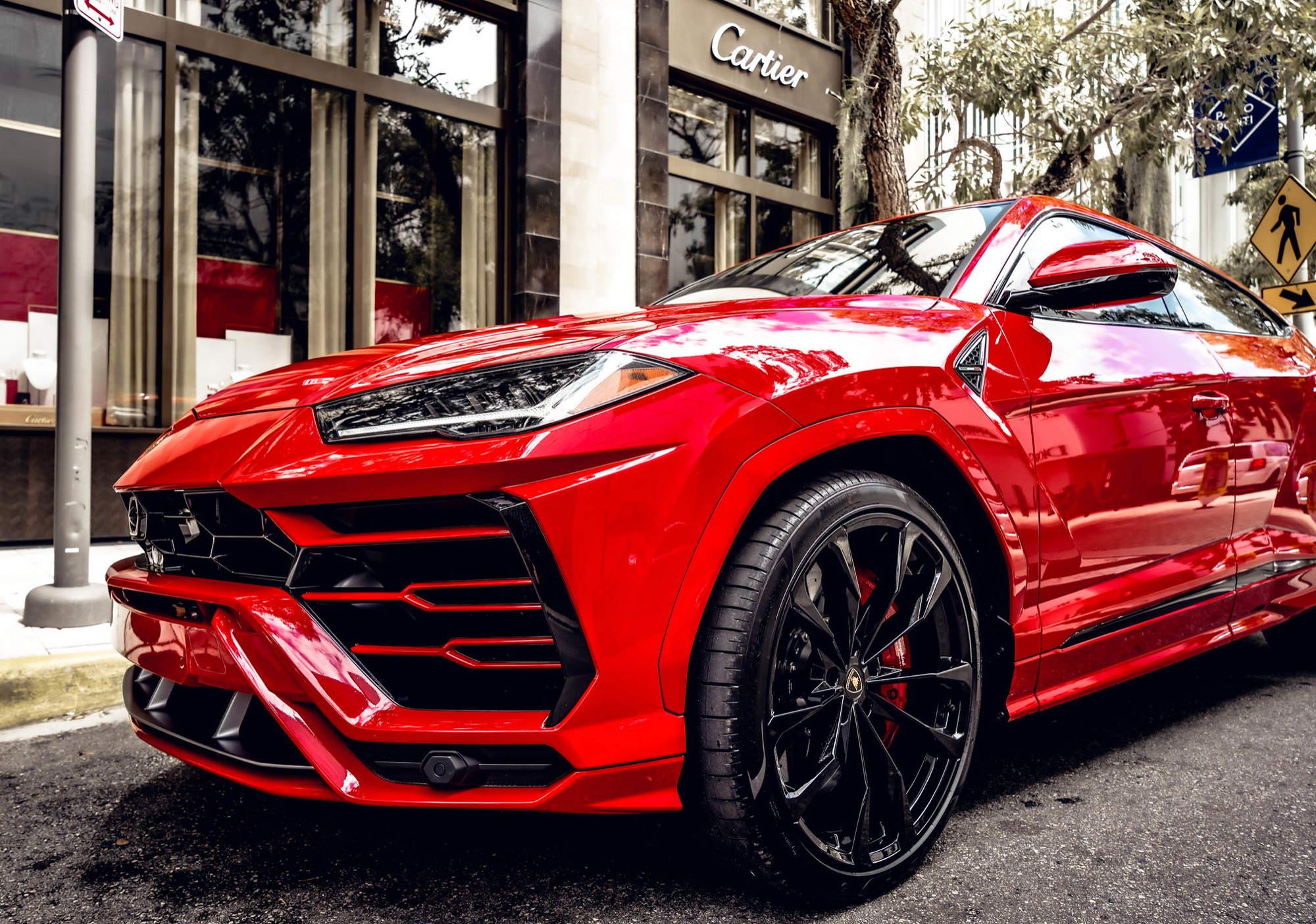 2022 LAMBORGHINI URUS - RED