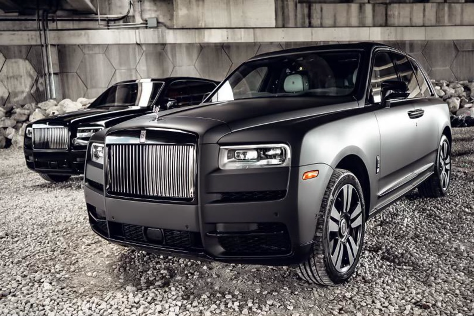 2021 ROLLS ROYCE CULLINAN - MATT BLACK