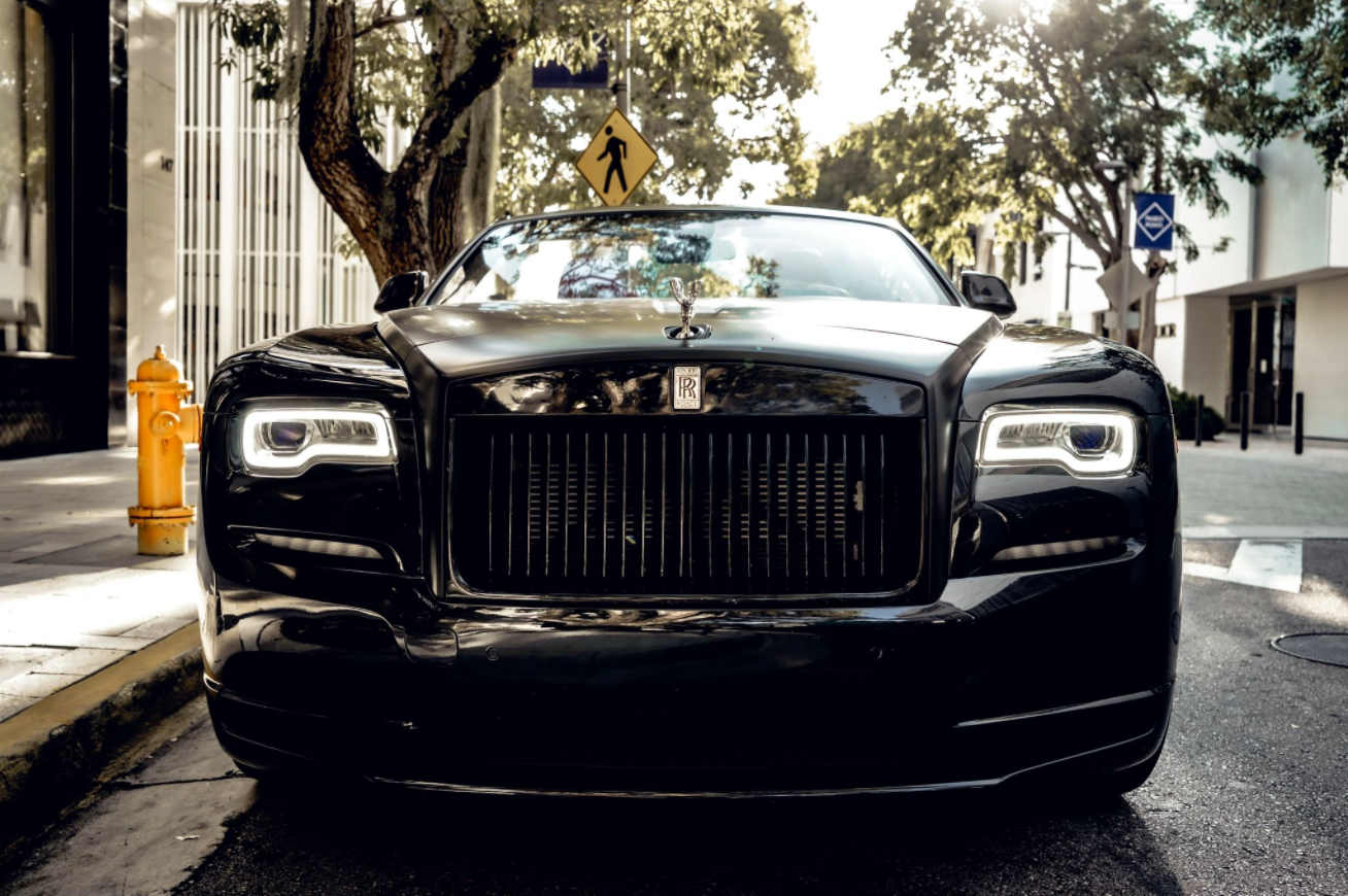 Black Rolls Royce Dawn