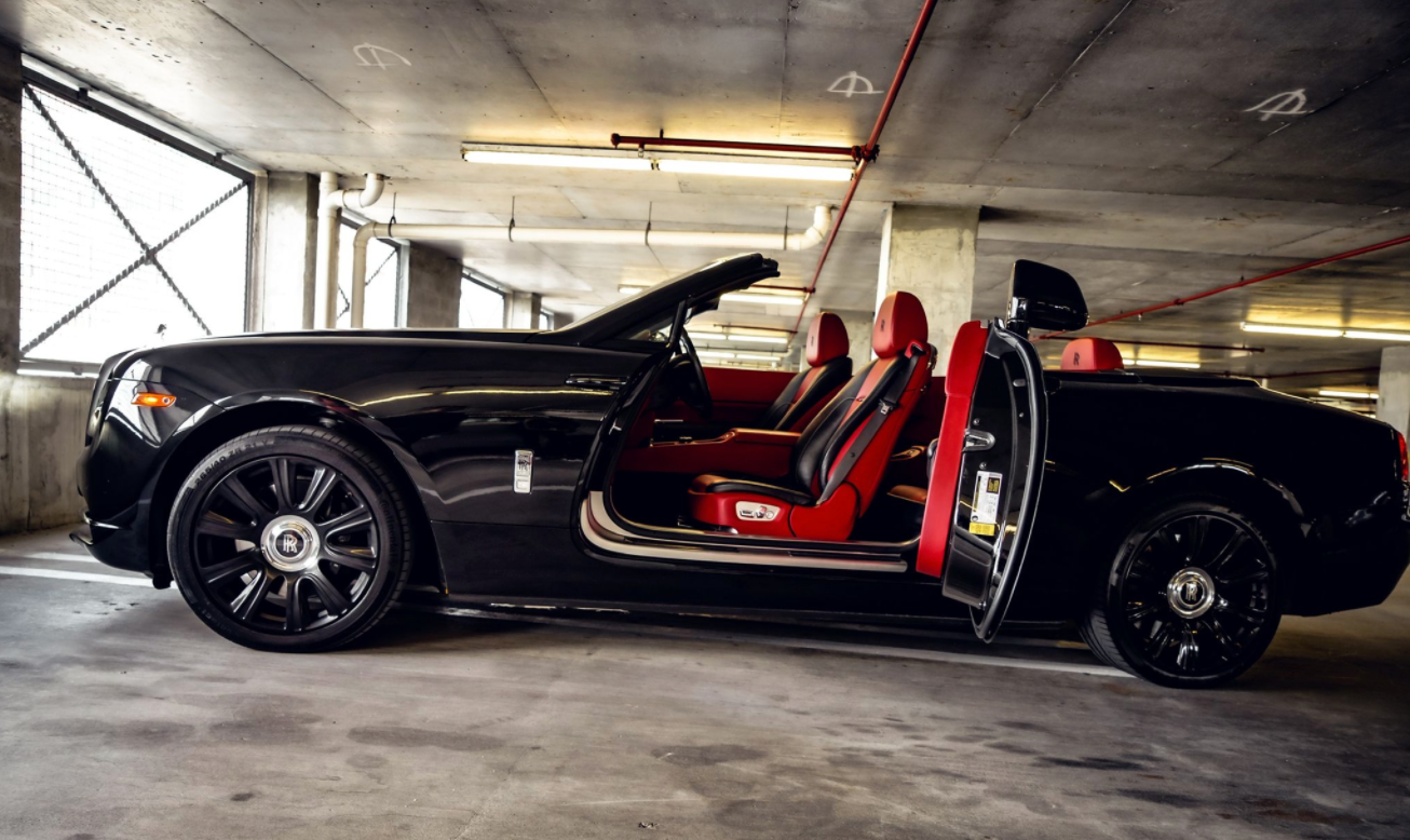 Black Rolls Royce Dawn