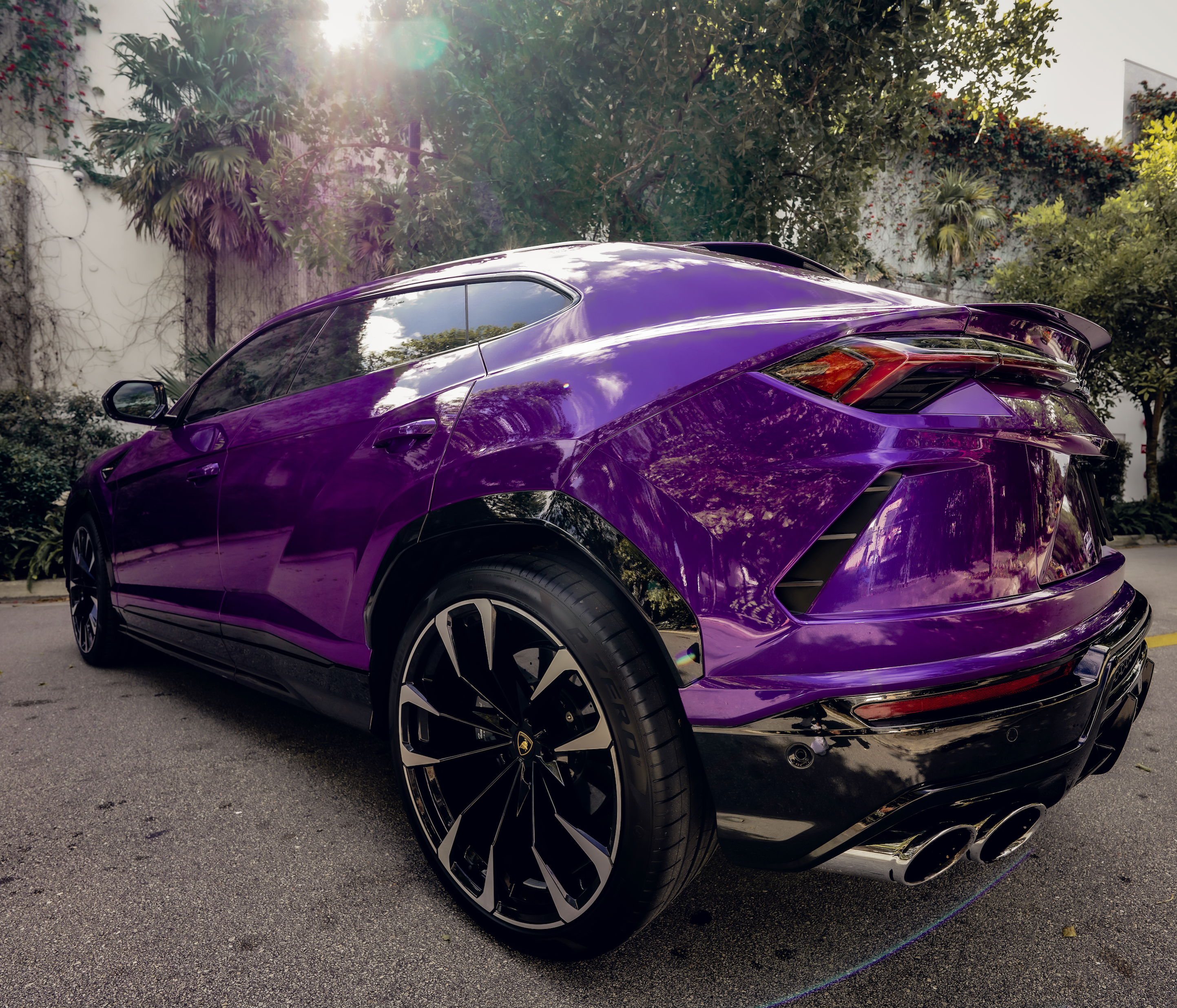 2022 LAMBORGHINI URUS PURPLE