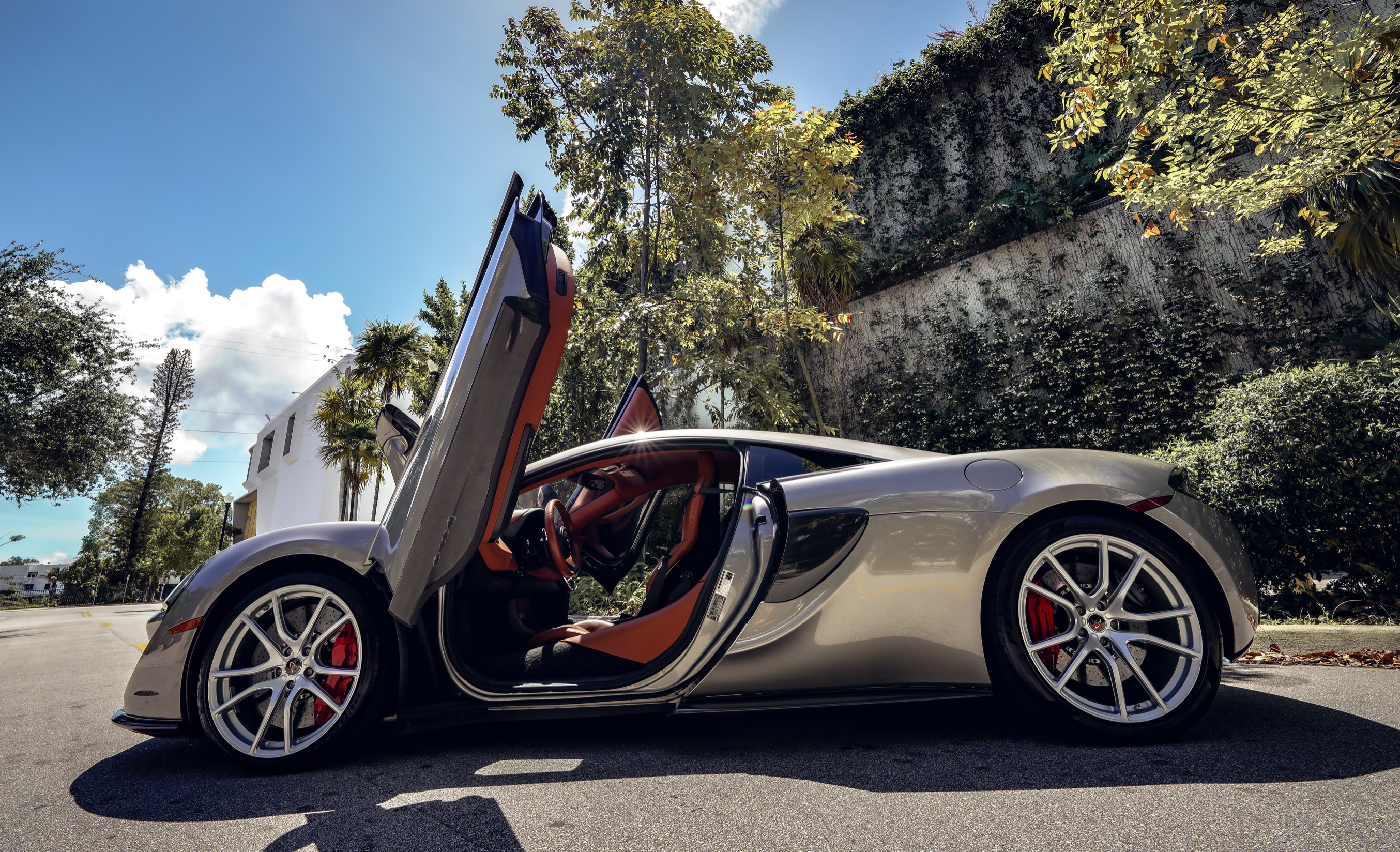 2020 MCLAREN 570S