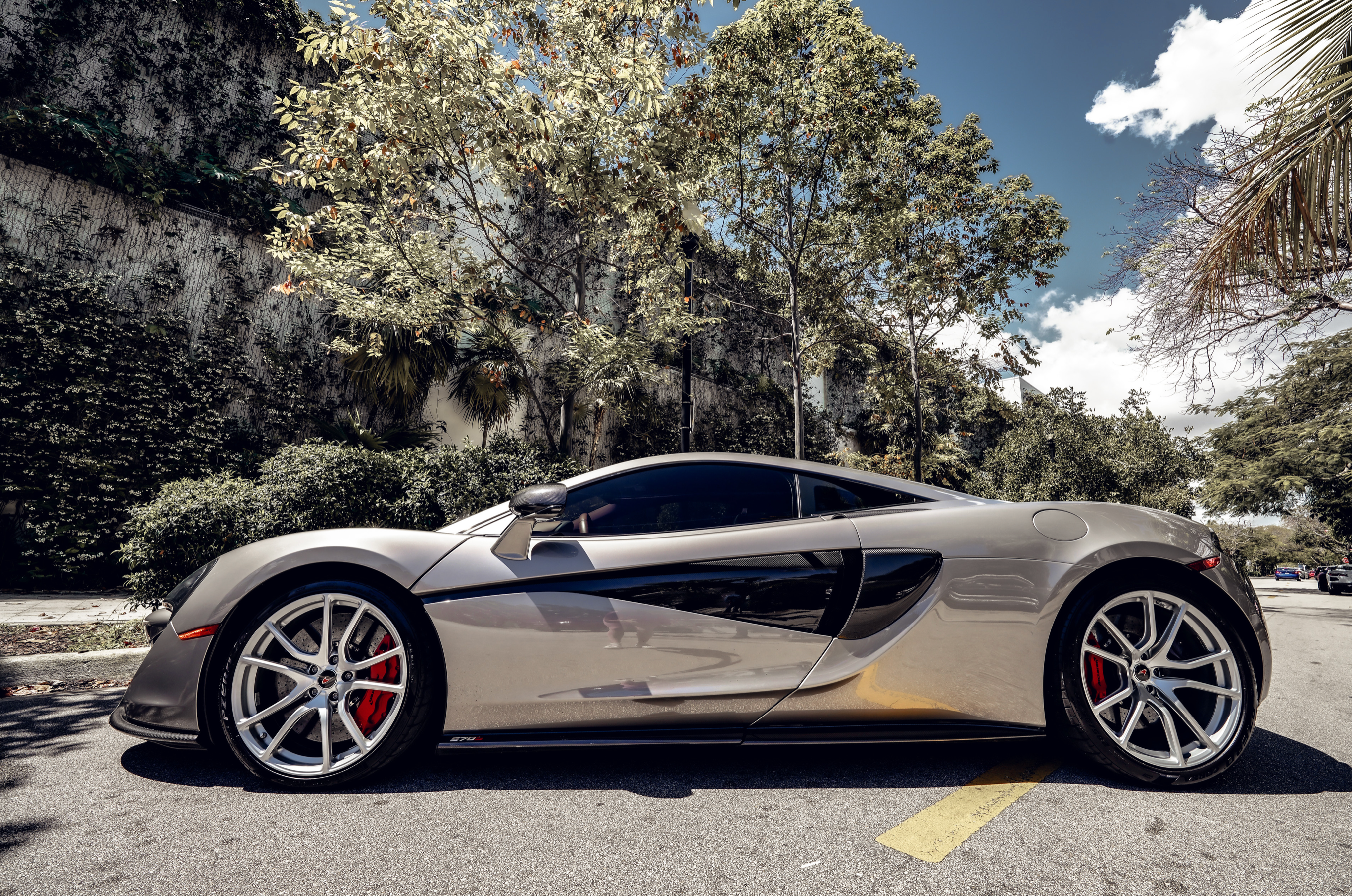 2020 MCLAREN 570S