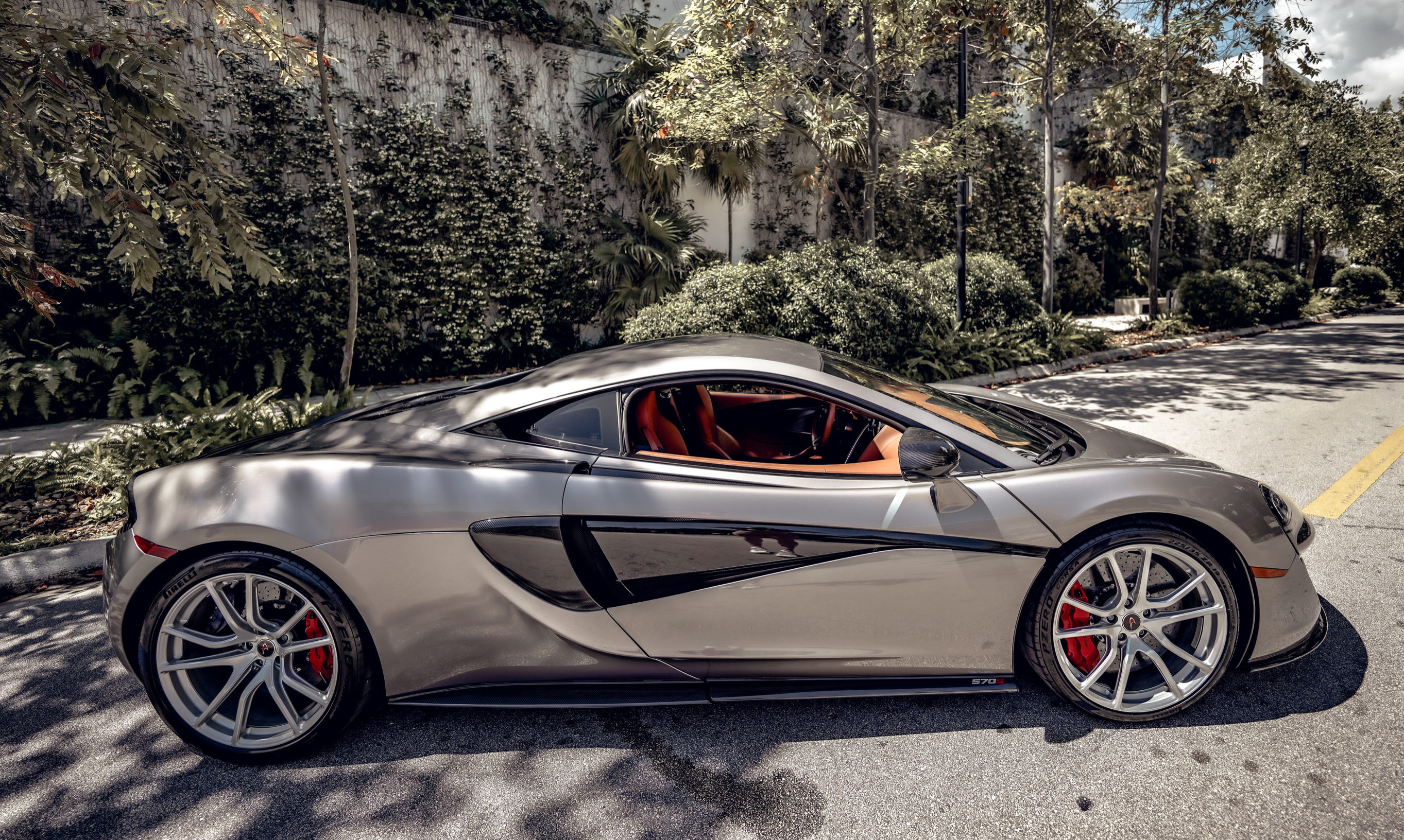 2020 MCLAREN 570S