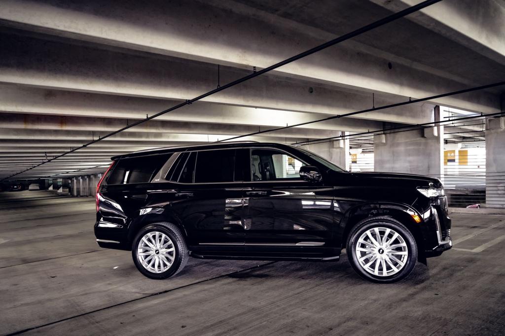 CADILLAC ESCALADE 2022 BLACK