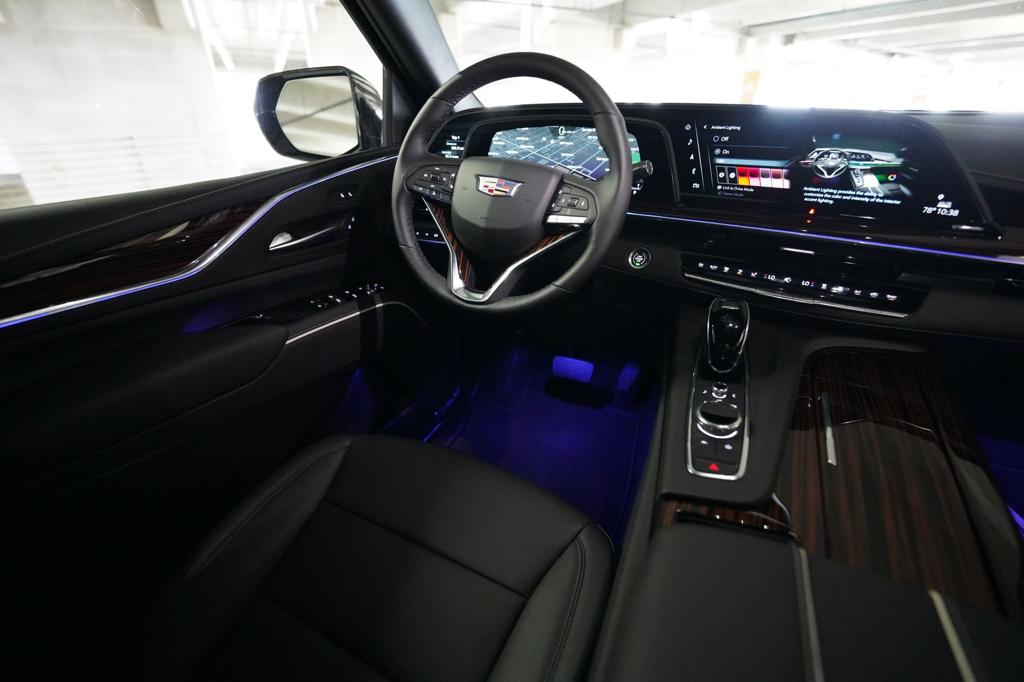 CADILLAC ESCALADE 2022 BLACK