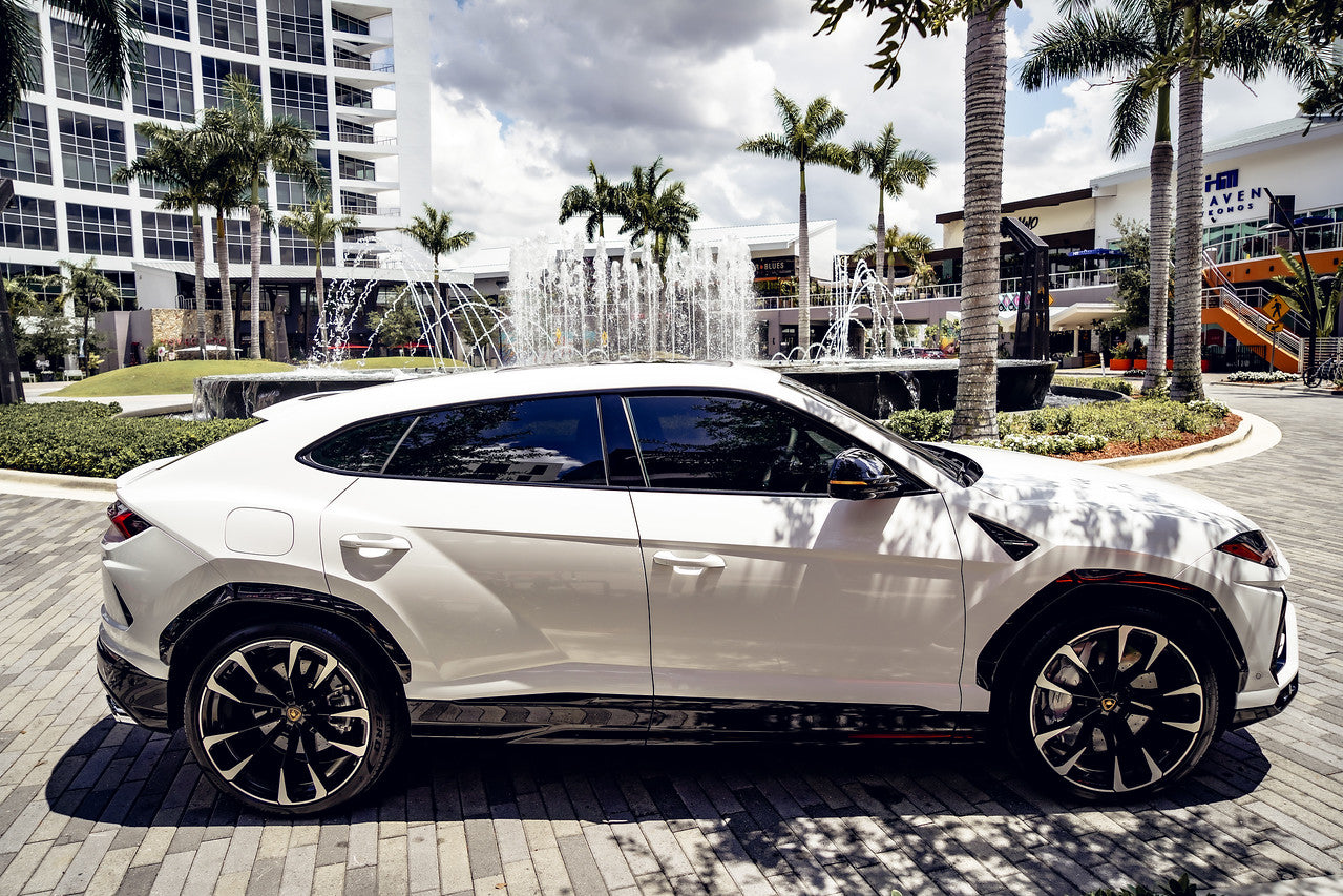 2022 LAMBORGHINI URUS - WHITE