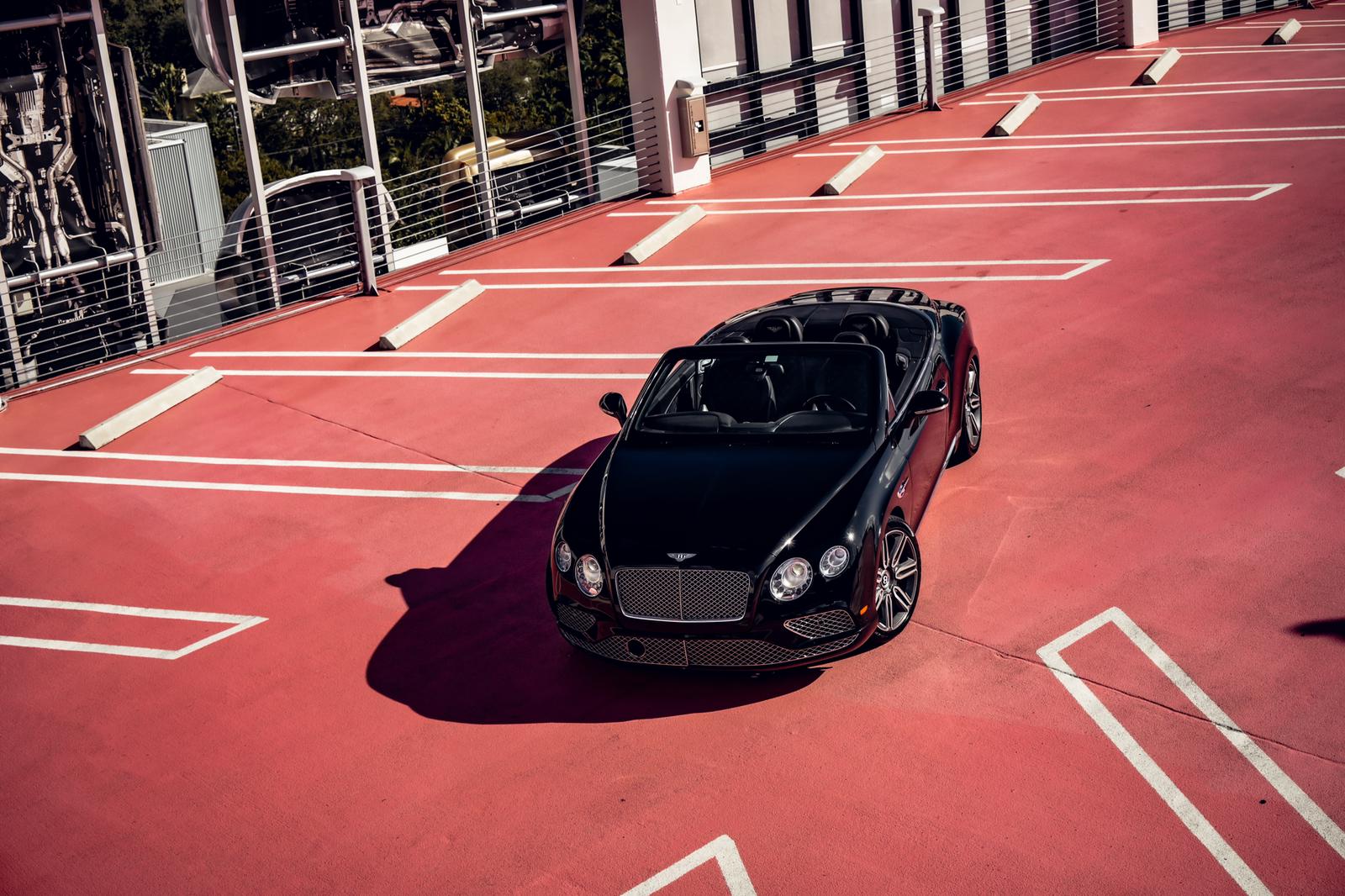 BENTLEY CONTINENTAL GTC BLACK (Converitble)