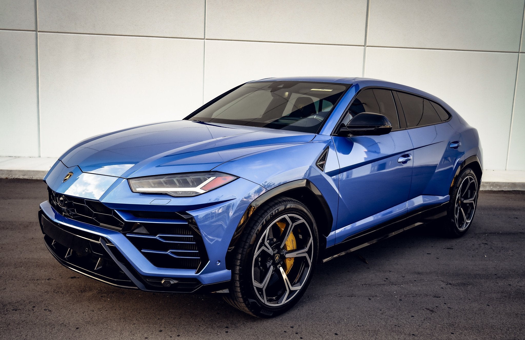 Blue 2022 Lamborghini Urus for Rent in Miami